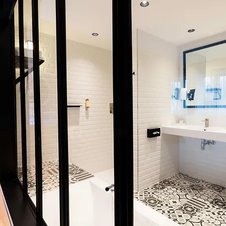 Hotel Leo Station, Villa et Annexes Bastogne Extérieur photo
