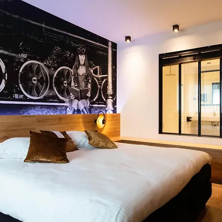Hotel Leo Station, Villa et Annexes Bastogne Extérieur photo