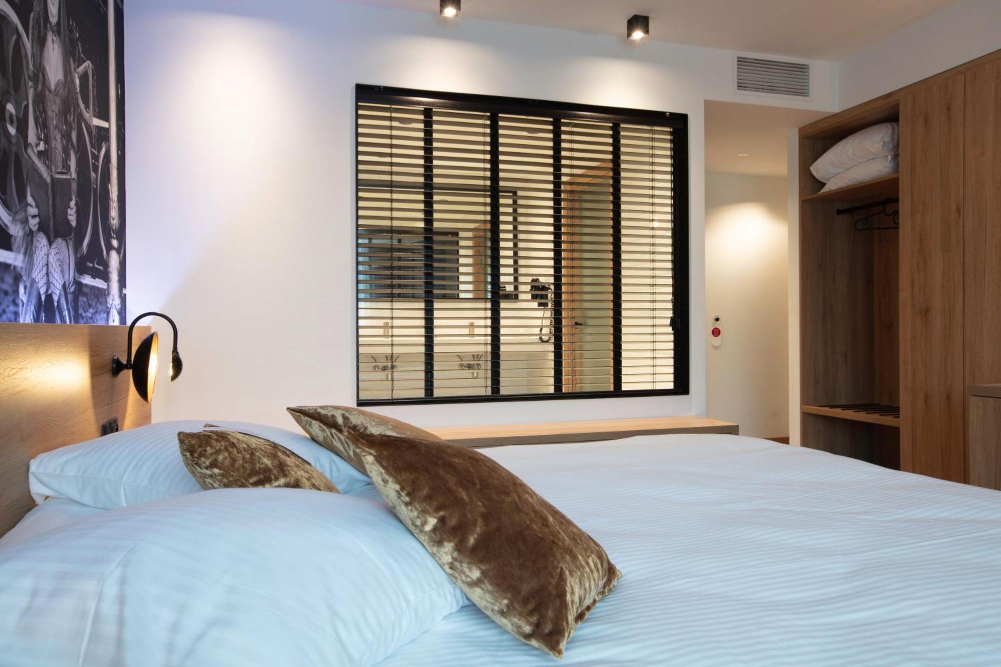 Leo Station, Et Annexes Hotel Bastogne
