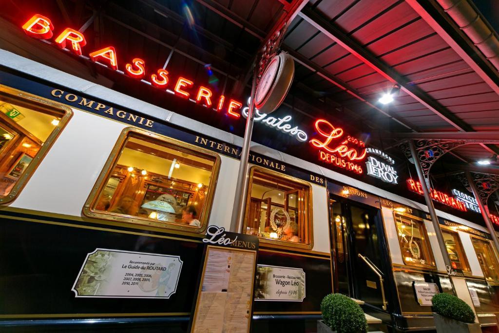 Hotel Leo Station, Et Annexes
