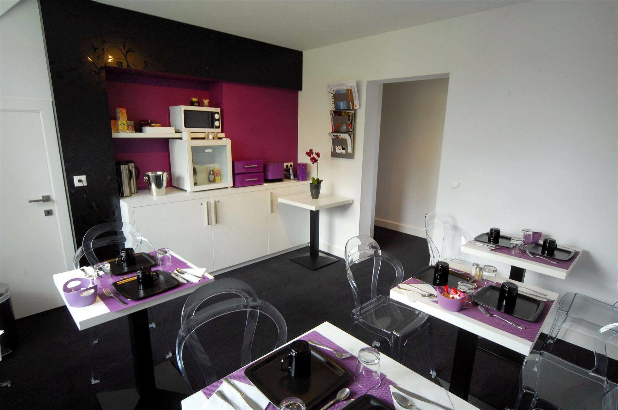 Leo Station, Et Annexes Hotel 4*